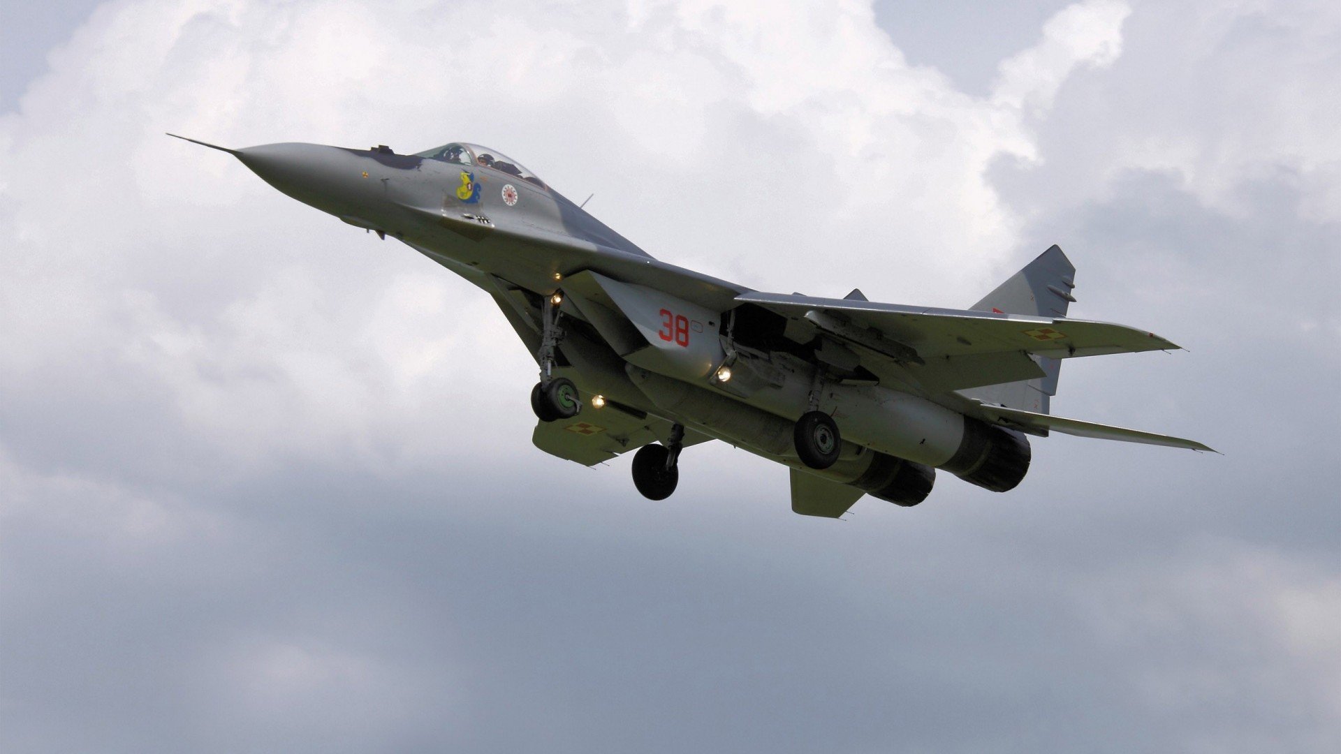 智能体育装备数据分析及训练应用研究,体育智能硬件