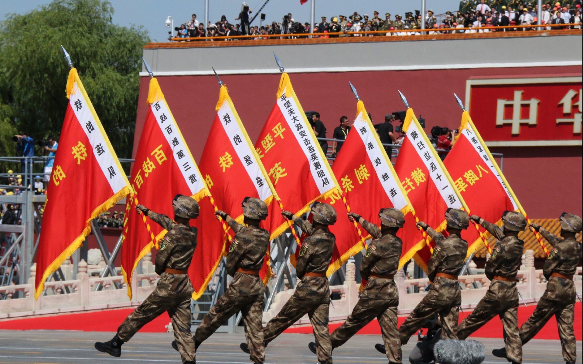 CBA赛季中期多场精彩比赛吸引大量观众,cba赛季中期多场精彩比赛吸引大量观众参加