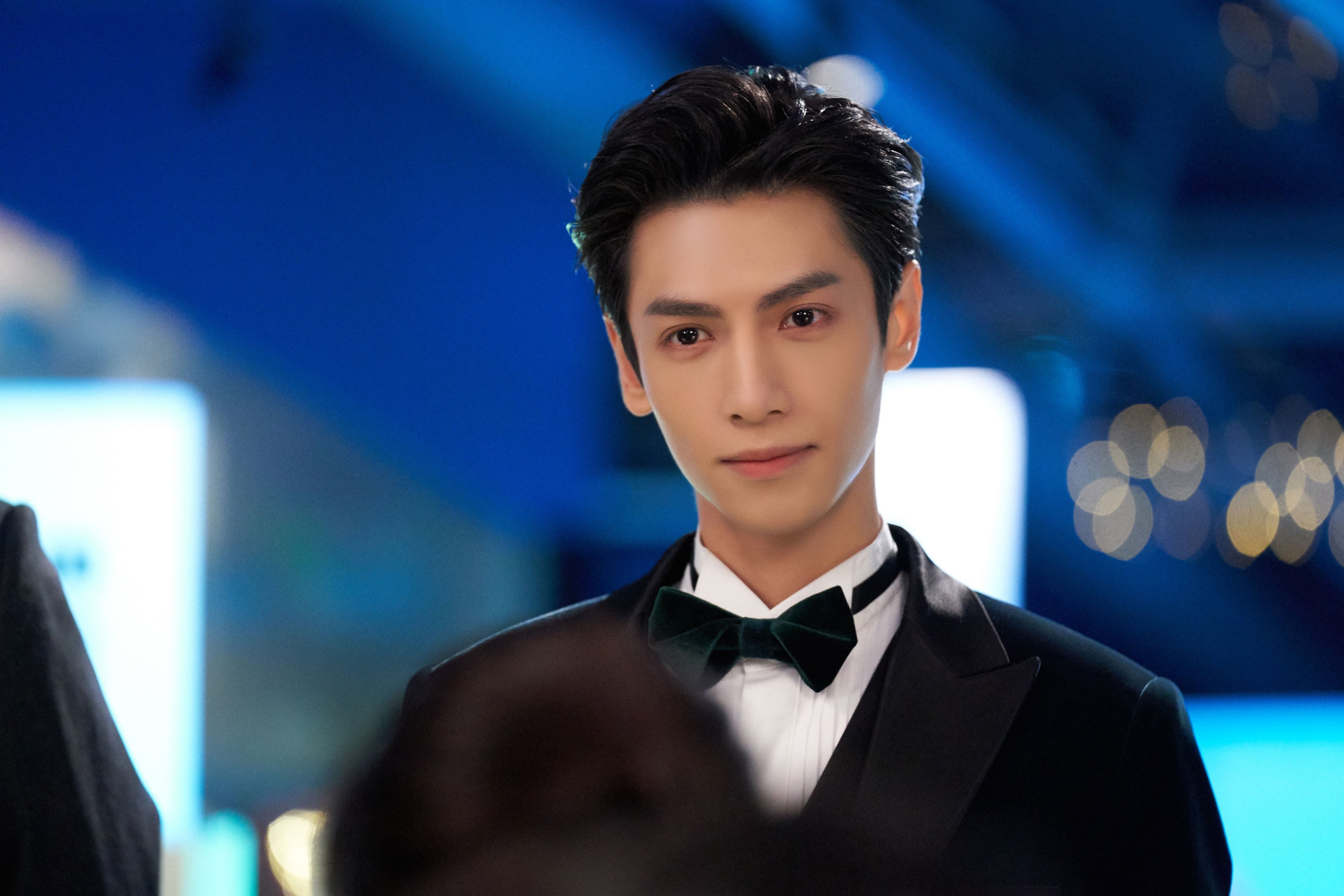 简:凭借灵活的跑位和出色的带球能力,成为全黑队进攻核心