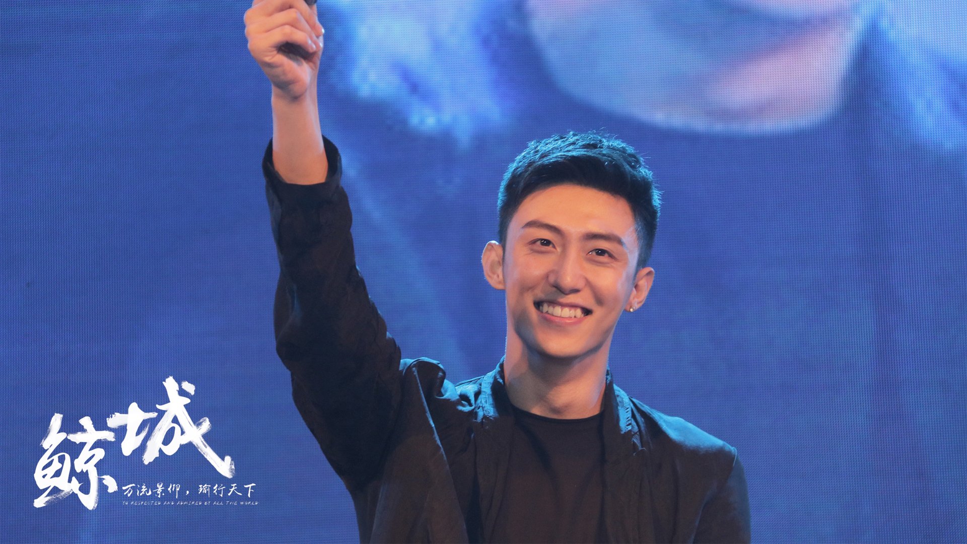 跳水队动作控制精准,姿态优雅自然,跳水队比赛